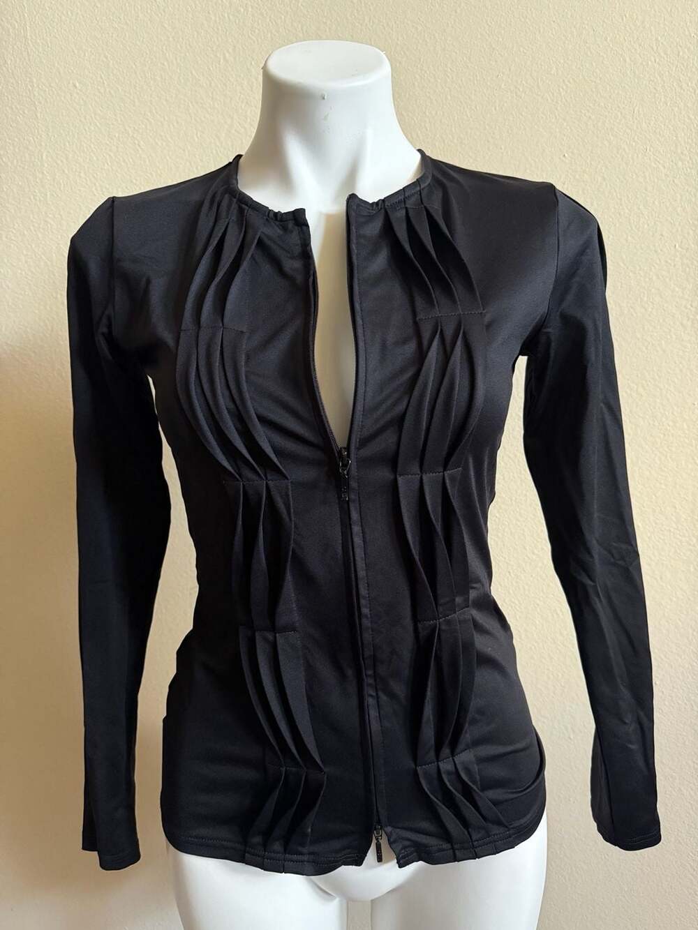 Anne Fontaine Black Long Sleeve Zip-Front Top with Pleated Detail